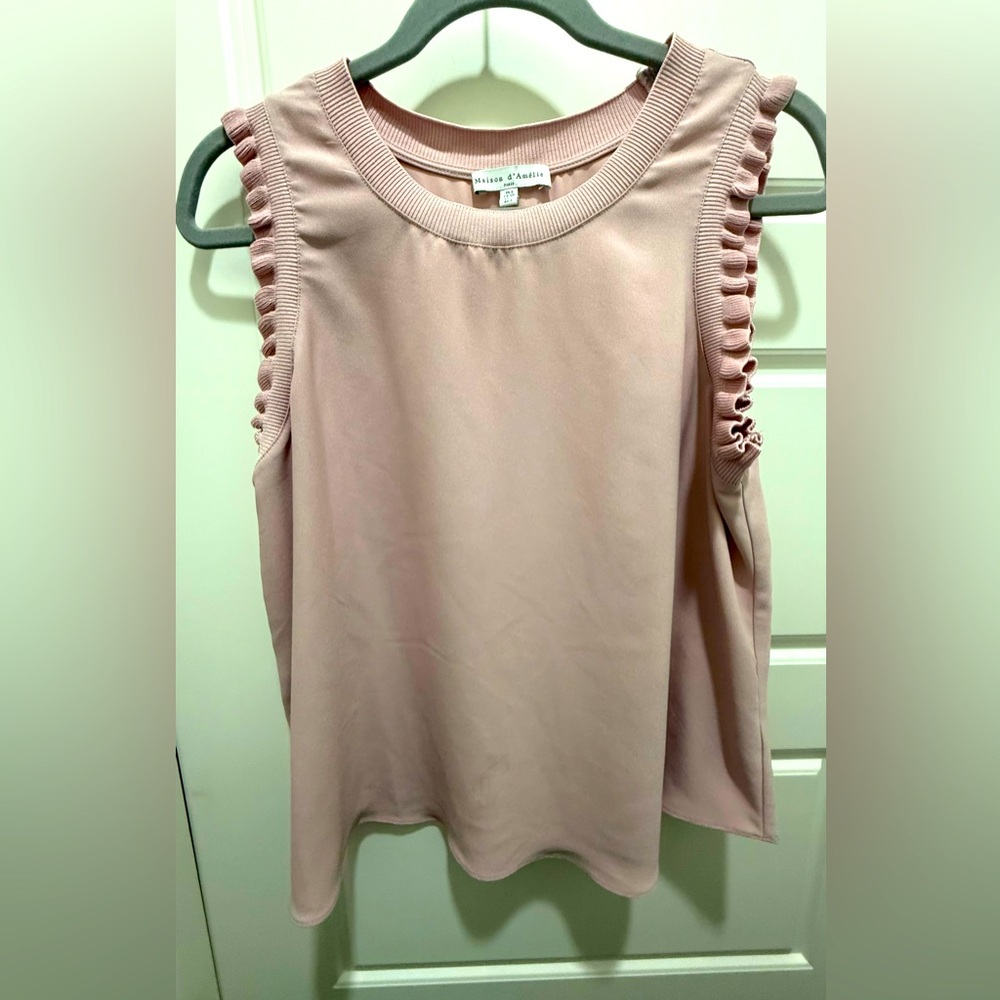 Maison d’Amelie. Rose Blouse. Size Small.